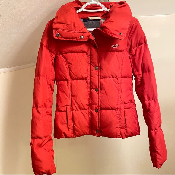 hollister jacket red